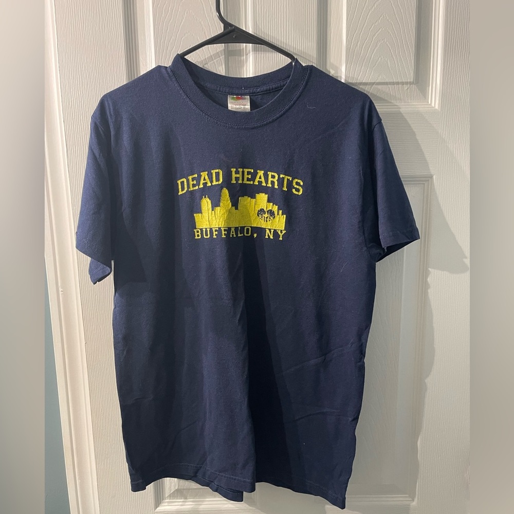Dead Hearts (NYHC) - skyline tshirt size Medium